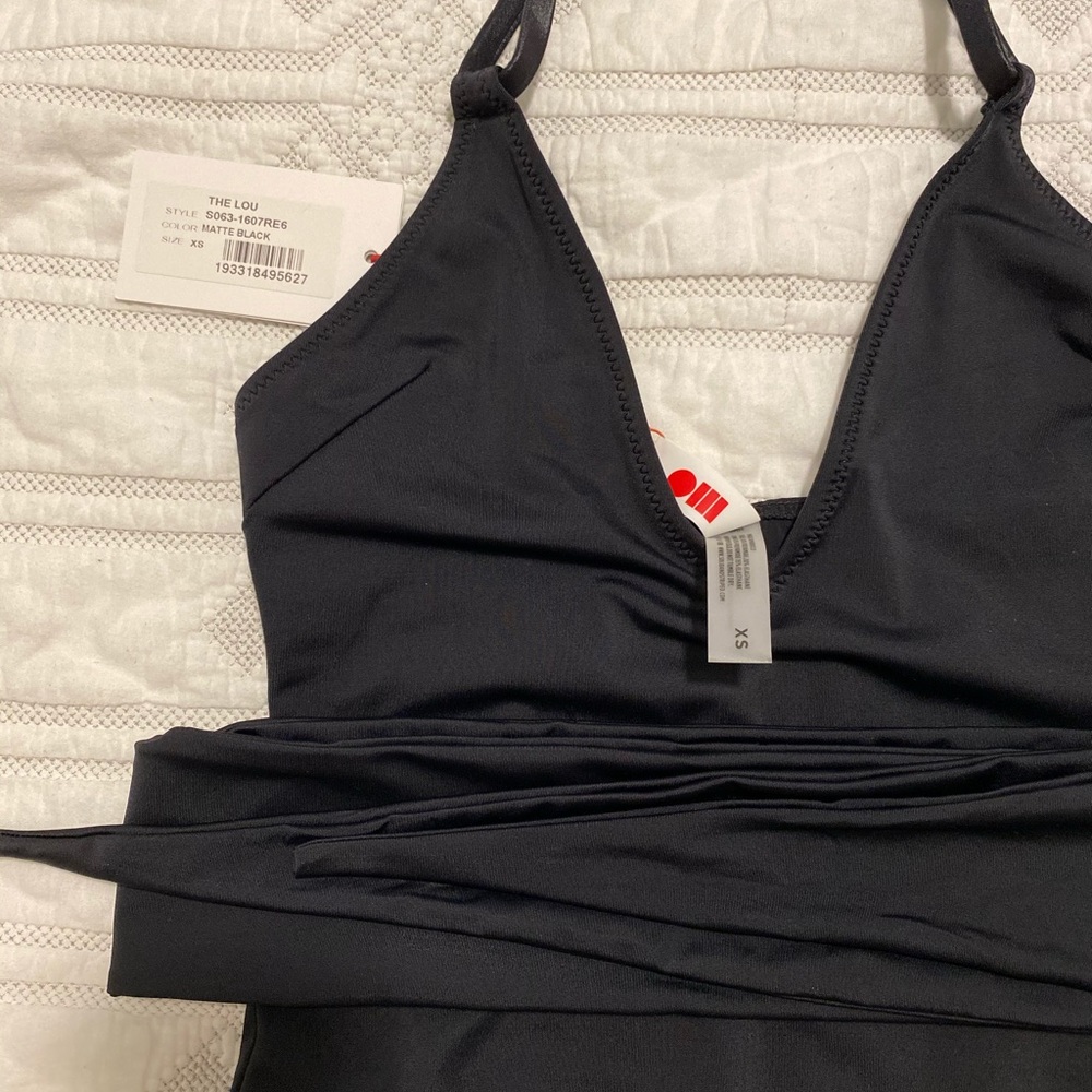 Solid & Striped The Lou One Piece Black (XS) NWT - Picture 15 of 15